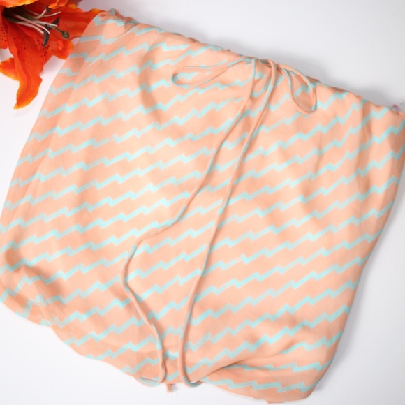 Charlotte Russe Tops - Charlotte Russe Pastel Strapless Chiffon Top XS/S